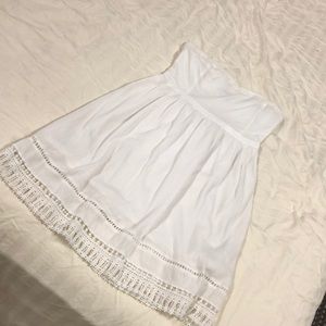 White strapless dress